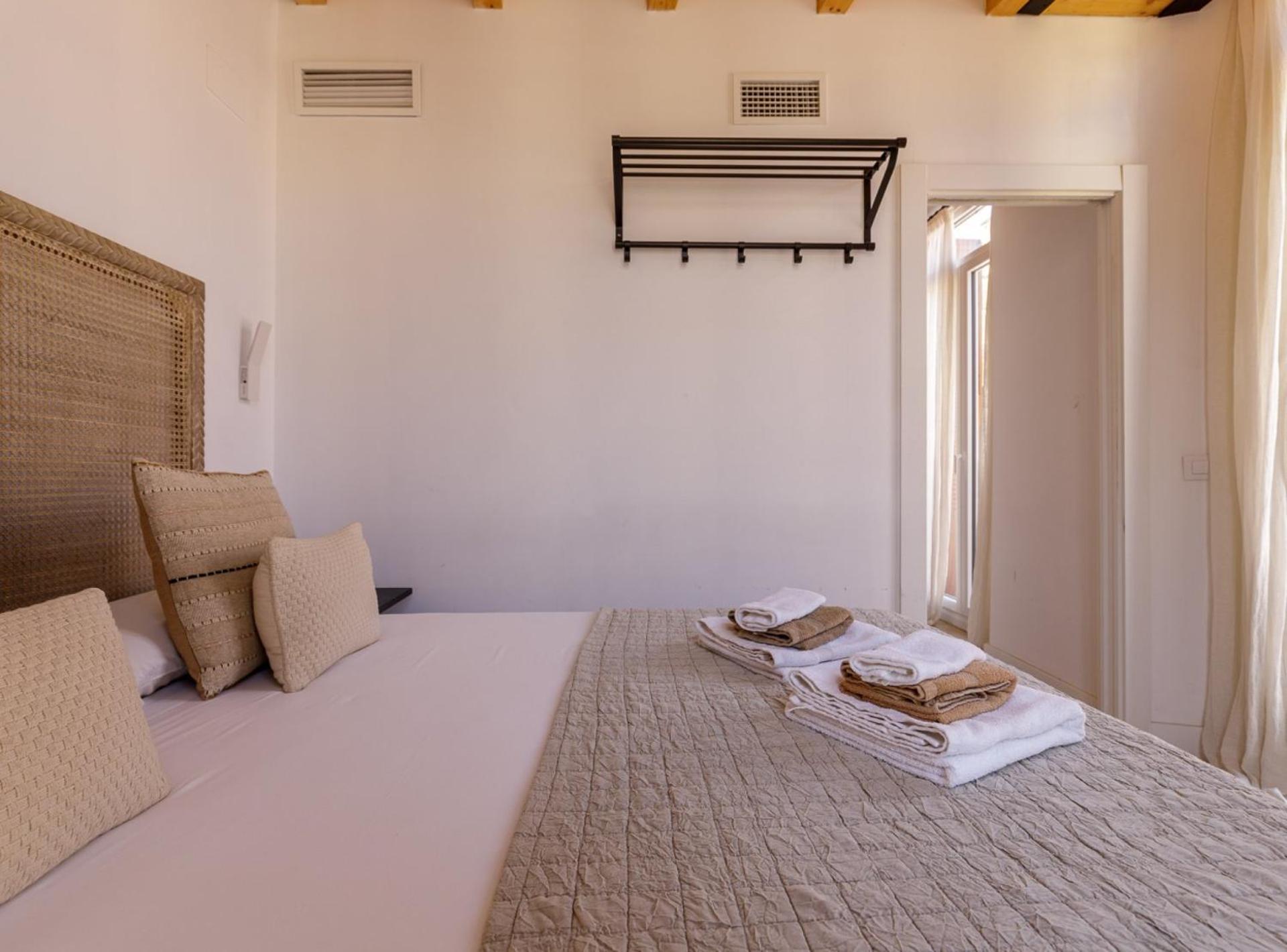 Apartamento Thegood Mitjana Málaga Exterior foto