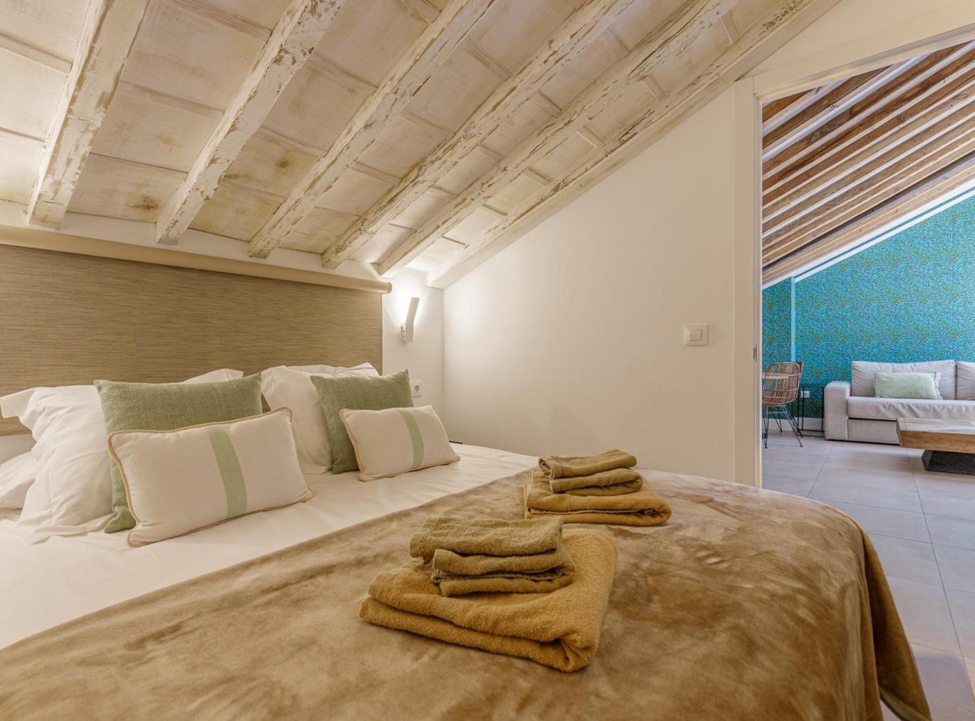 Apartamento Thegood Mitjana Málaga Exterior foto